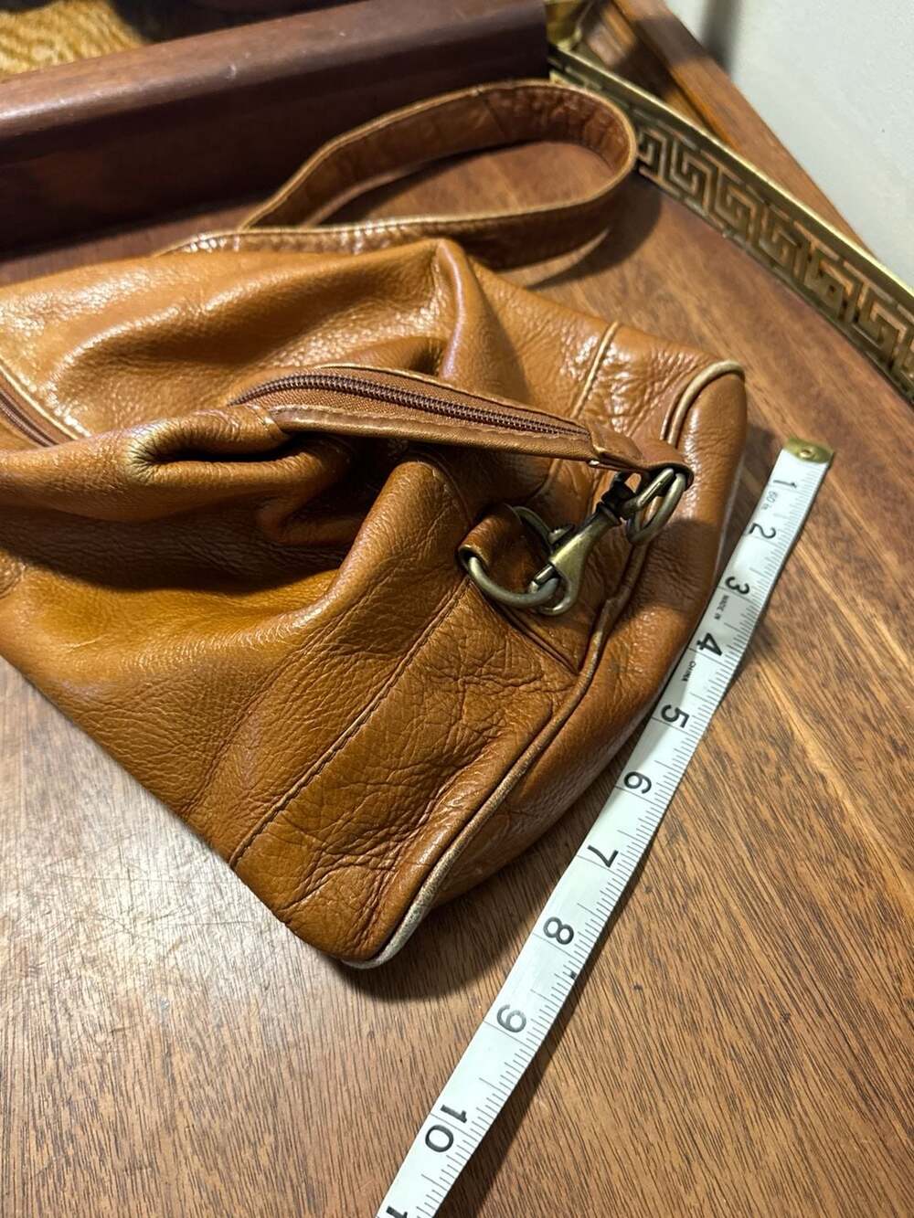 The Walking Co. Brown Pebbled Leather Teardrop Sling Bag Backpack Made in Colomb - Picture 10 of 10